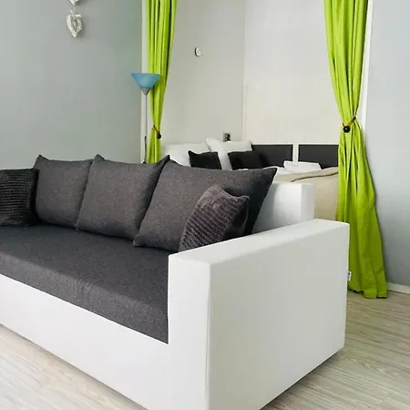 Every Sky Plac Ratuszowy 30 * Jelenia Góra